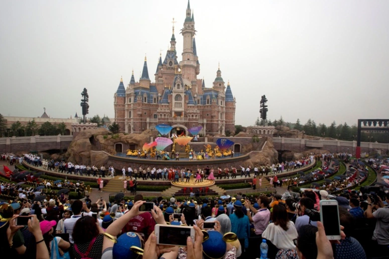 China Shanghai Disneyland
